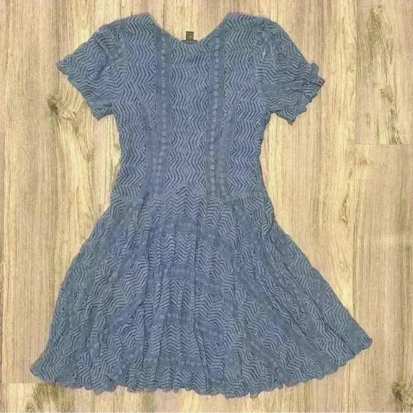 Rabbit Rabbit Rabbit Blue Lace Short Sleeve V Neck A Line Mini Dress Size 8 - Picture 5 of 7